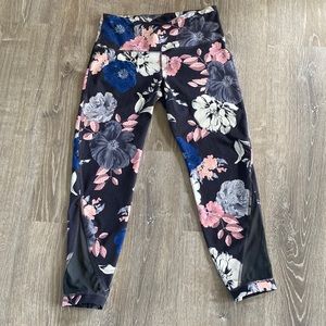 Old Navy Active Floral Leggings